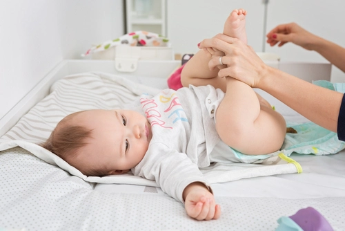 BAB bayi encer berwarna kuning-Bebeclub