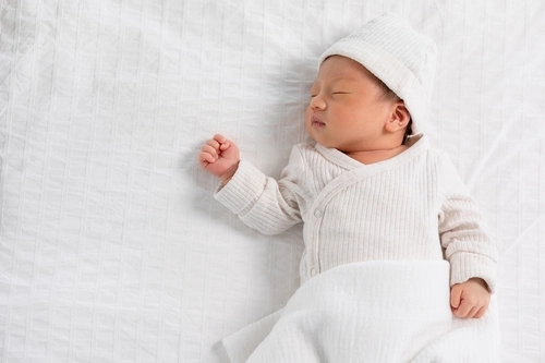 Perkembangan bayi 1 bulan - Bebeclub Perkembangan bayi 1 bulan - Bebeclub