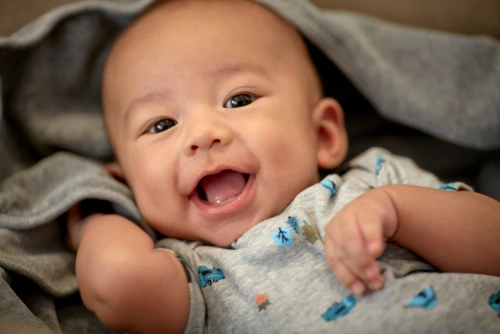Bayi 3 bulan. Bayi 3 bulan.